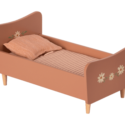 Maileg : lit en bois peint rose